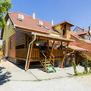https://almafa-apartmanhaz.egerhotels.net
